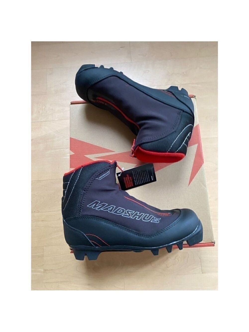 Madshus "Actice Classic" Ski Boots RAND NEW - Picture 3 of 5